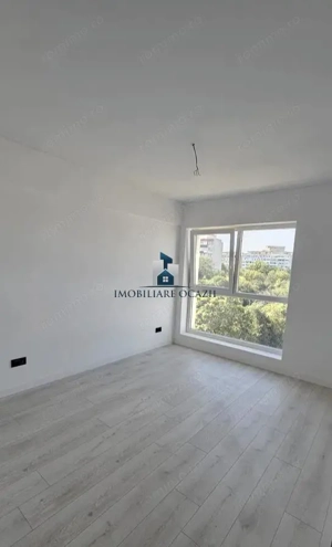 Inchiriere APartament 2 Camere Semidecomandat Sun Royal View - imagine 3