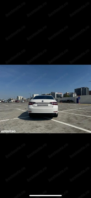 Skoda Superb 1.4 TSI Ambition - imagine 3