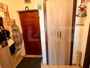 Se vinde apartament renovat si mobilat - imagine 3