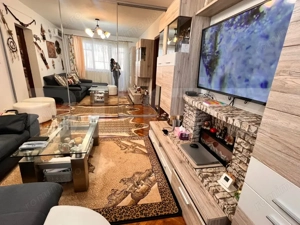 Se vinde apartament renovat si mobilat - imagine 4