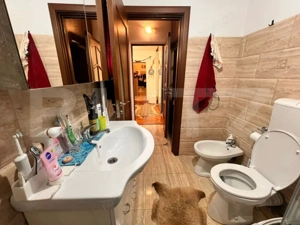 Se vinde apartament renovat si mobilat - imagine 6