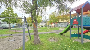 Garsoniera decomandata la casa cartier  Noua - imagine 31