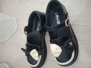 Pantofi eleganti fetite