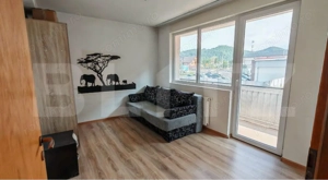 Apartament cu 3 camere, vedere superba spre Cetatea Rasnov si Muntii Bucegi