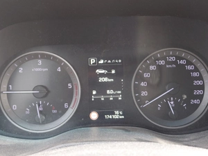 Vand Hyundai Tucson 1,7 diesel  - imagine 7