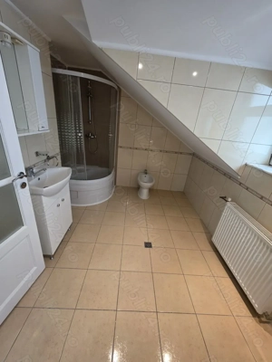 Inchiriez apartament  cu scara interioara si garaj - imagine 7