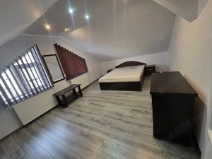 Inchiriez apartament  cu scara interioara si garaj - imagine 8