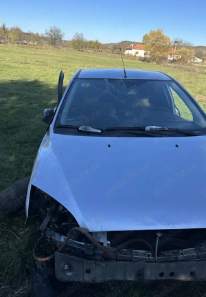 Dezmembrez Ford Focus 2 (2006,1.6TDCI,Sedan) - imagine 2