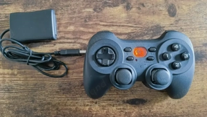 Vând controller wireless Logitech Rumblepad 2