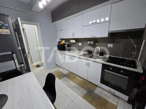 Apartament decomandat de vanzare 51 mpu 2 camere balcon Turnisor Sibiu - imagine 6