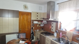 Vand casa în sistem P+M, are suprafața utilă 160 mp,finisată integral și echipată complet. - imagine 15