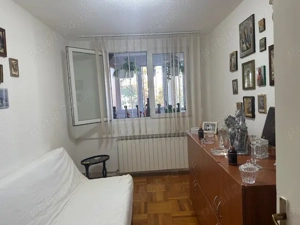 Titan langa stratia de metrou Nicolae Grigorescu - imagine 3