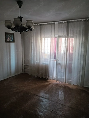 vanzare apartament 2 camere - imagine 2