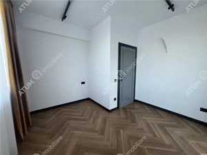 Apartament de 3 camere etajul 1 cu 2 locuri de parcare zona Turnisor - imagine 5