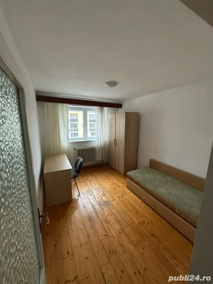 Inchiriez apartament doua camere in Manastur Aleea Vidraru
