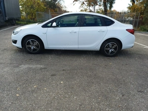 Vând Opel Astra J fab 2019 1.4 140cp - imagine 3