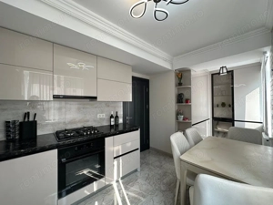 Apartament cu 2 camere de inchiriat in zona Tractorul - imagine 2
