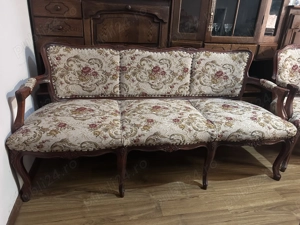 Vând Hol Rococo compus din canapea trei locuri și două fotolii