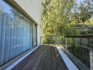 Apartament intim cu 2 camere in Bellevue Residence - imagine 3