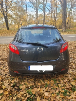 Mazda 2 benzina 1,4 86 CP - imagine 3