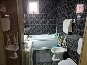 Casa 4 camere + spatiu comercial 55 mp, zona centrala - imagine 5