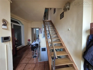 Casa 4 camere + spatiu comercial 55 mp, zona centrala - imagine 2