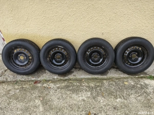 Anvelope iarna 195/65R15 cu jante tabla 