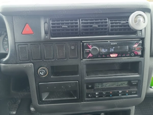 Volkswagen Caravellle T4 2.5 TDI 8+1 - imagine 4