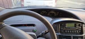 Toyota Previa - imagine 7