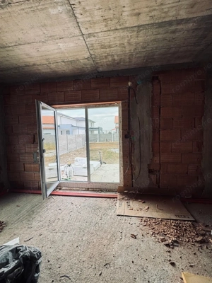 MT236 Duplex, doua unitati, Mosnita Noua, pe parter, toate utilitatile, 1,5km de asfalt - imagine 10