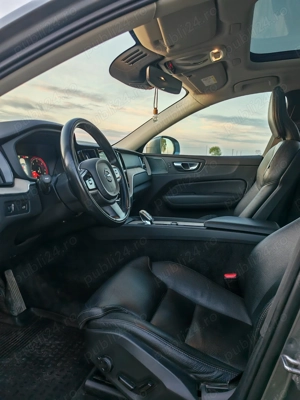 Vand Volvo XC60 2.0 AWD mild hibrid diesel 211 cp - imagine 11