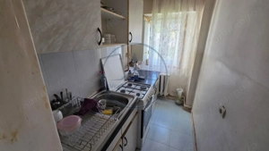 Garsoniera parter inalt–zona Sensul Vechi, bloc reabilitat