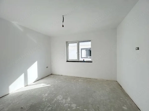 Duplex 4 camere, P+E, 132mp utili, 308mp teren in Sag - imagine 19