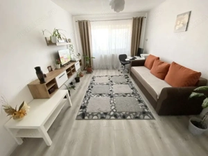 Apartament de 3 camere ( Boxa )-Florilor-Craiter