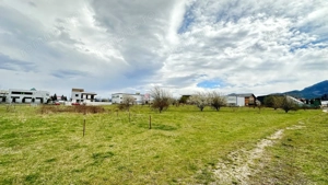 Teren Intravilan Zona Rezidentiala