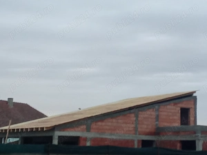 Reparați de acoperișul de orce fel de material 