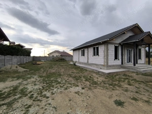 Vând casă noua in Nojorid (la roșu) - imagine 3