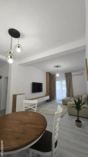Proprietar Închiriez apartament 2 camere decomandat
