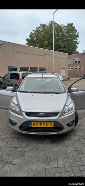 vând  Ford focus  - imagine 4