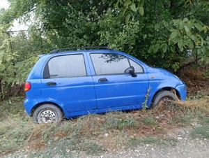 Vand masini pentru fier vechi sau dezmembrari sau camp  1+ 1 gratis sau  doua masini la pret de 1 - imagine 4