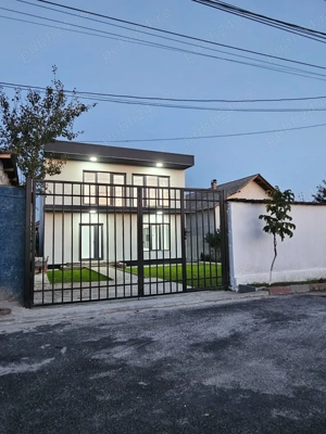 Vila de vanzare in Navodari! - imagine 6