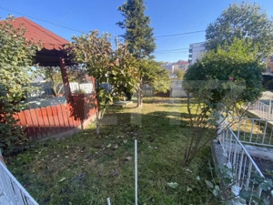Casă spațioasă 350 mp utili, curte amenajată și garaj - imagine 4