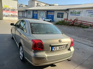 Toyota avensis t25 2.0 benzina - imagine 10