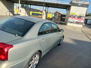 Toyota avensis t25 2.0 benzina - imagine 4