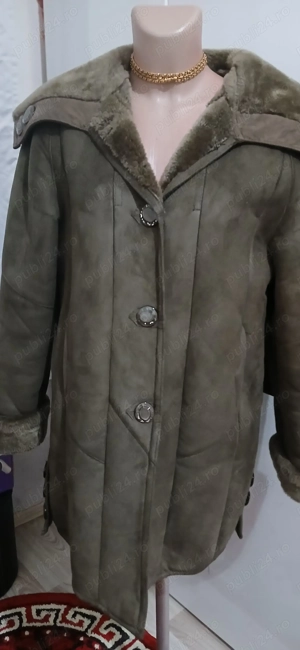 Haină din piele întoarsă