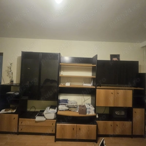 Donez biblioteca sufragerie