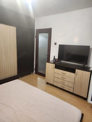 Apartament 3 camere zona Apărătorii Patriei Metrou - imagine 5