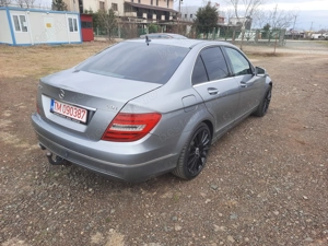 Mercedes-Benz C220, berlină, automatic, climatronic, piele, NAVI color - imagine 4