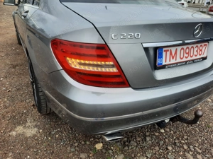 Mercedes-Benz C220, berlină, automatic, climatronic, piele, NAVI color - imagine 5