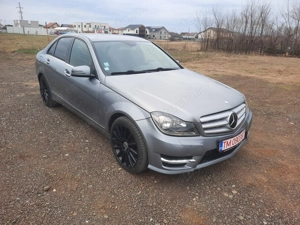 Mercedes-Benz C220, berlină, automatic, climatronic, piele, NAVI color